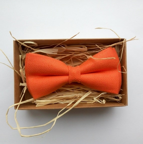 Salmon linen bow tie / Wedding bow tie / Coral Bow by Luwrine