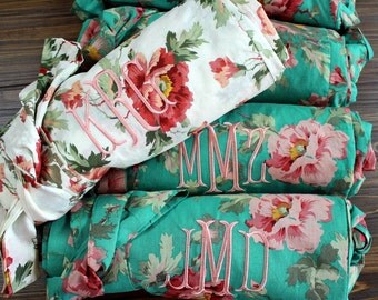Cotton Bridesmaid Robe Set of 11 - Eleven cotton robes - Floral - Embroidered Robe - Personalized Bridesmaid Gift - 100% Cotton - Wedding