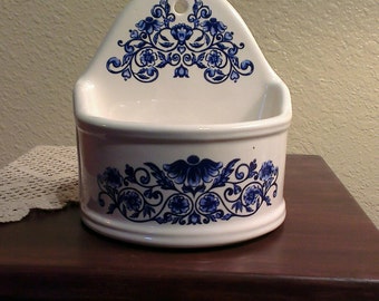 Vintage Merle Norman Ring Holder - Wall Pocket (1974)