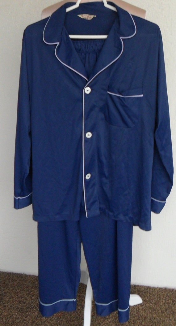 Mens Nylon Pajamas Vintage 86