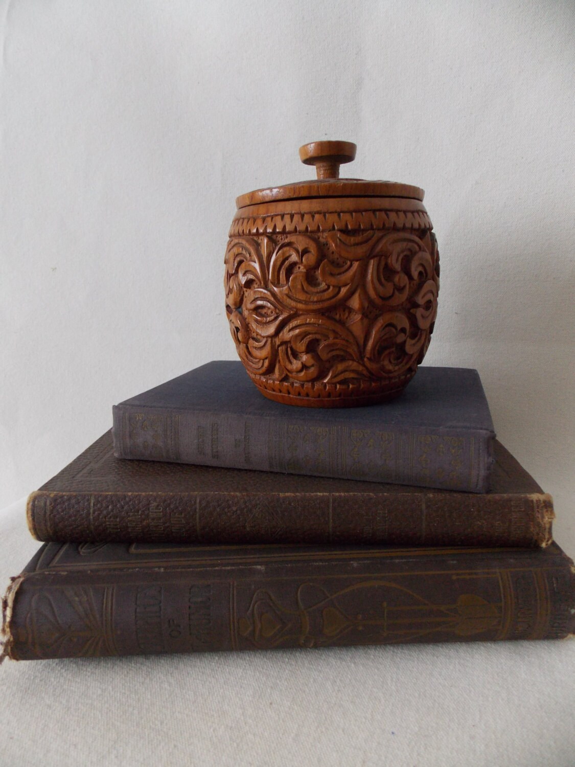 Vintage Carved Wood Jar // String Holder Box // Twine Holder