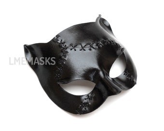 Catwoman Leather Mask Black Cat Super Hero Sexy Halloween Masquerade Batman Cat Woman Costume Carnival Cosplay Party Birthday Leo Zodiac