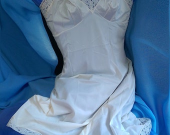 Vintage Vanity Fair Full Dress Slip, Off White Bridal Lingerie, Size 36, Made in the USA