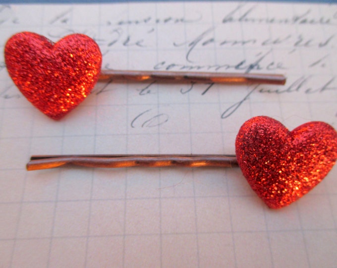 Heart hair clips-heart barrettes-Little girls barrettes-Sparkly-hair pins-Valentines bobby pins-tween-young girls-cute-kids valentines gifts