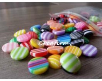 100 cabochons with multicolored stripes