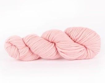 Super chunky wool. Baby Pink CHEEKY CHUNKY bulky merino yarn Super chunky yarn Wool yarn Chunky wool Bulky wool British Wool Yarn. Y055