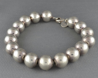 Tiffany and Co. Classic 925 Sterling Silver 10 mm Ball Bead Bracelet authentic vintage