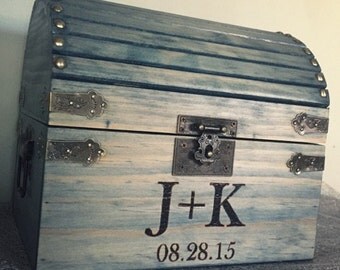 Wedding card box with lockability and slot in top; Lockable card box, Wedding Treasure Chest