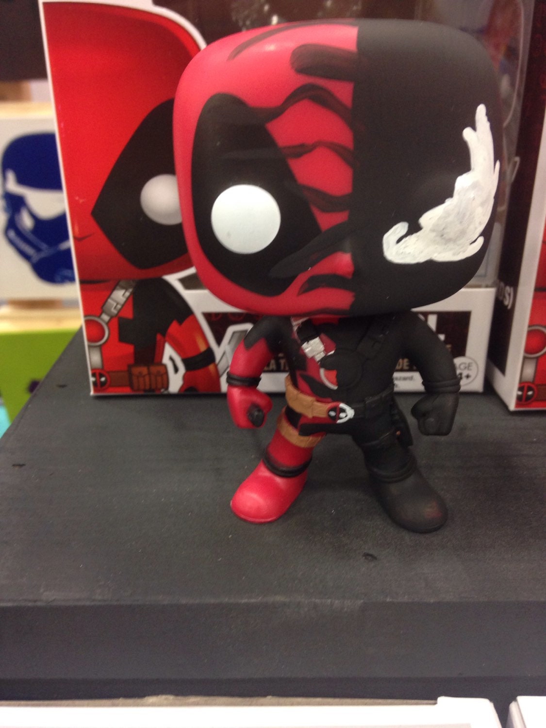 venomized deadpool pop