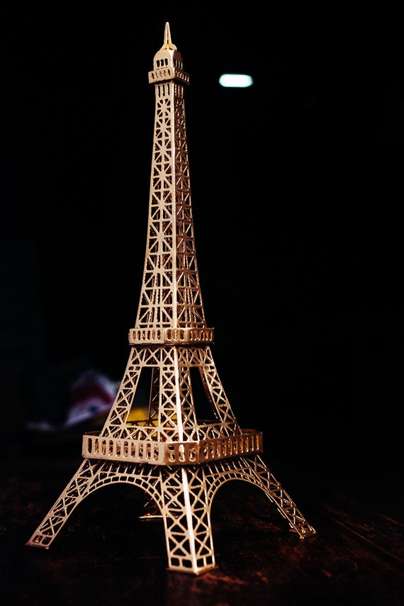 FREE SHIPPING Iron gold Eiffel Tower statue. Detailed small