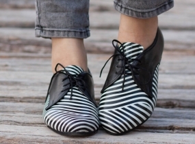 Leather Shoes, Printed Oxford Shoes, Close Shoes, Flat Shoes, Black and White Shoes , Free Shipping