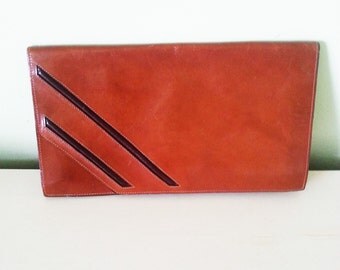 Vintage leather clutch, vintage brown leather clutch, vintage leather purse, vintage brown clutch, vintage 1970's clutch, 1970's purse.