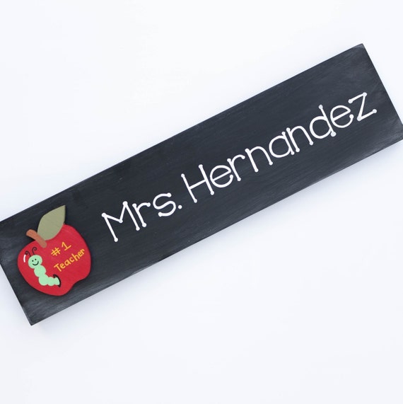 Teacher name plaque // chalkboard wood sign by mimiskiiscreations