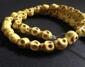 Skull beads made from ore howlite, negative energies, skull yellow-manipura chakra solar plexus pack 15 unit