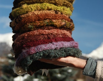 Hat in hand spun and dyed wool