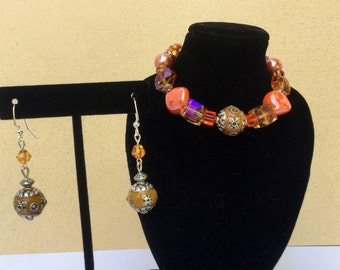 Beautiful Modern Bracelet and Earrings set