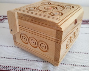 Wooden box, Storage box, Ukrainian style, Ukrainian souvenir, Box of handmade, Box wood carving, Trinket box, Secret box, Accessories box