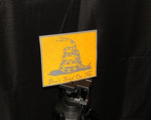 Bandiera Gadsden "Don't Tread On Me" Gialla E Nera - Striscione Storico 2x3 Piedi, Tea Party