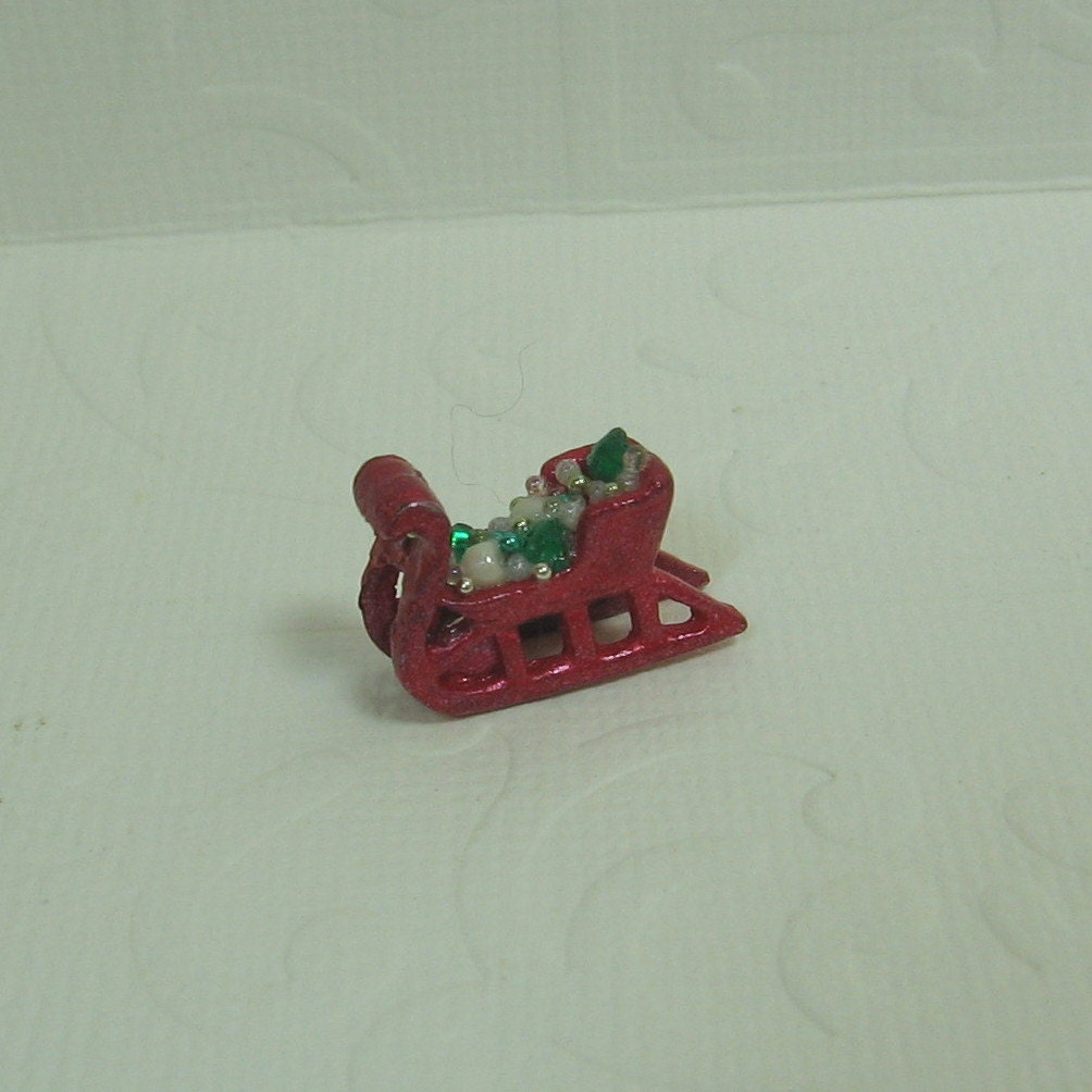 dollhouse miniature red sleigh christmas figurine dollhouse miniature red sleigh christmas figurine