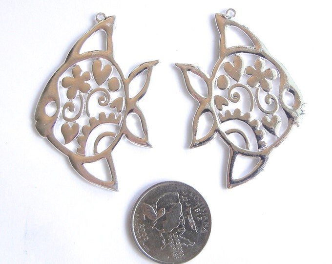 Pair ofFish Charms with Decorative Cut-out Design Bright Siver-tone