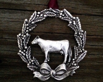 Christmas Wreath with Cow Pewter Ornament