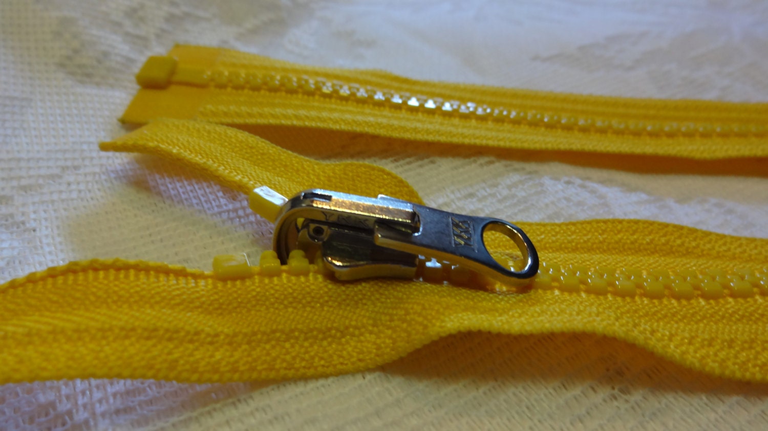 24 inch Jacket Zipper Reversible Slide YKK Yellow Molded