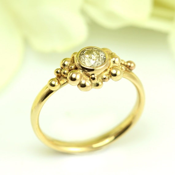 Items similar to Bubble wedding ring of gold with champagne diamond