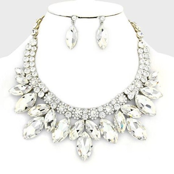 wedding jewelry set Bridal jewelry Gold silver backdrop bib