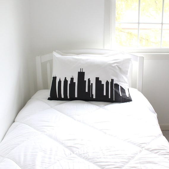 Chicago City Pillowcase - 30x19 - Skyline Silhouette