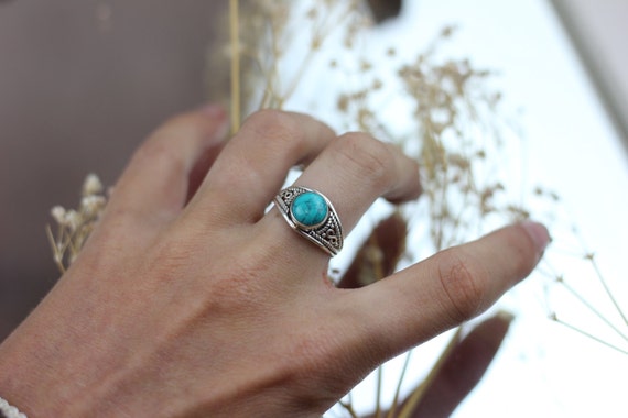 MINI TURQUOISE RING - Sterling Silver Ring- Crystal Ring- Healing Crystal Jewellery- Chakra Ring- Statement Ring- Boho- Vintage