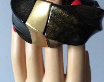 Designer Kunio Matsumoto Spring Shut Trafari Braclet / Kuino Matsumoto Design / 1970 Kuino Matsumuto for Trafari Jewelers