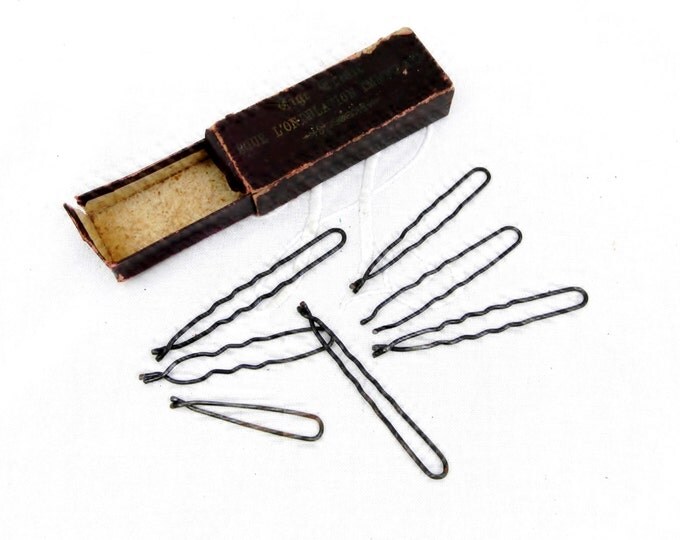 Antique French Hair Curling Clips / Pins with Original Box, Bob Pins, Hair Dressing, Styling, Women, Prop, Retro Vintage Beauty, Hair Care