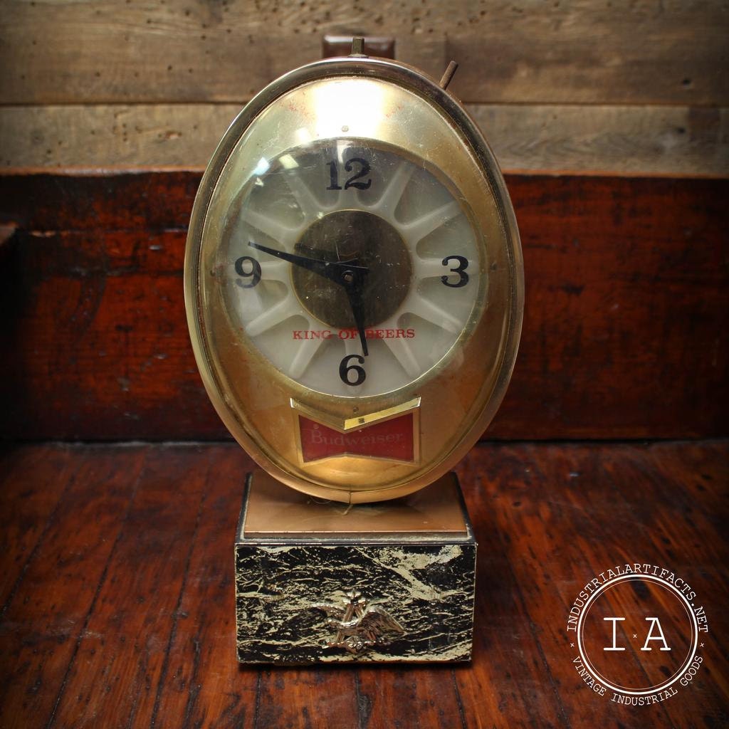 Vintage Rotating Budweiser Beer Light Up Clock Sign Breweriana