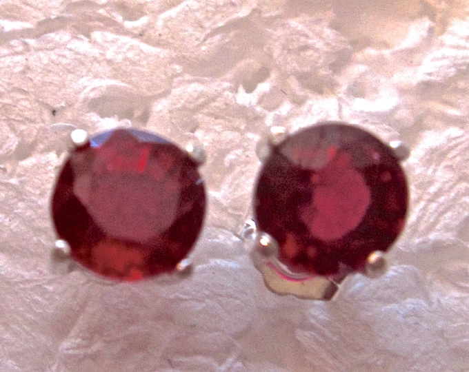 Red Ruby Studs, 7mm Round, Natural, Set in Sterling Silver E882
