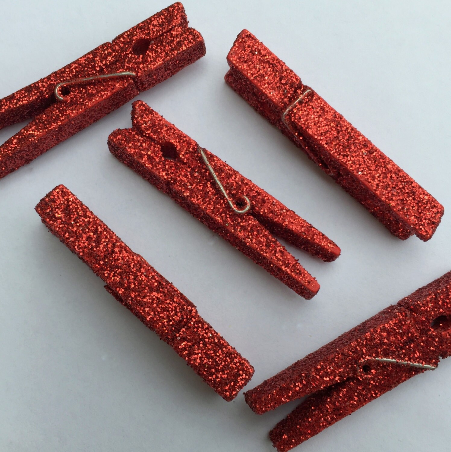 Red Mini Clothespins Red Sparkle by TheMountainBluebird on Etsy