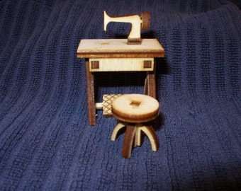 Miniature dollhouse furniture Tiny Treadle sewing machine