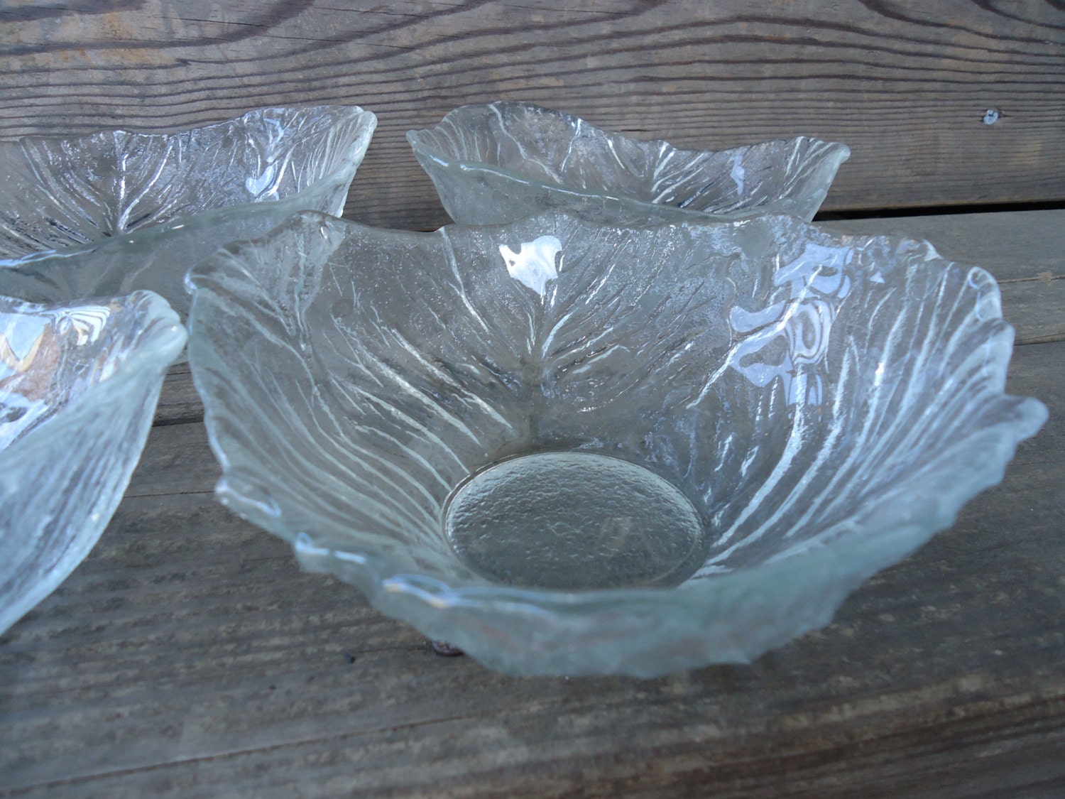 Viking Glass Cabbage Leaf Salad Bowls set of 4