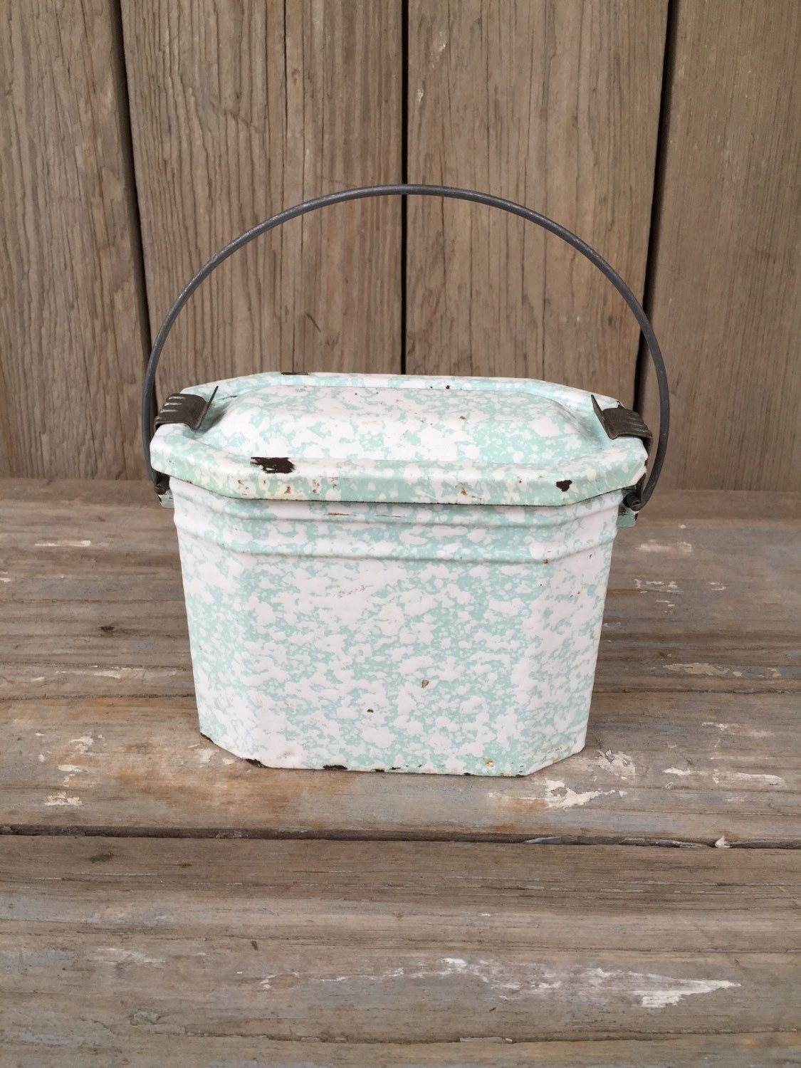 vintage enamelware lunch pail green enamel ware lunch box