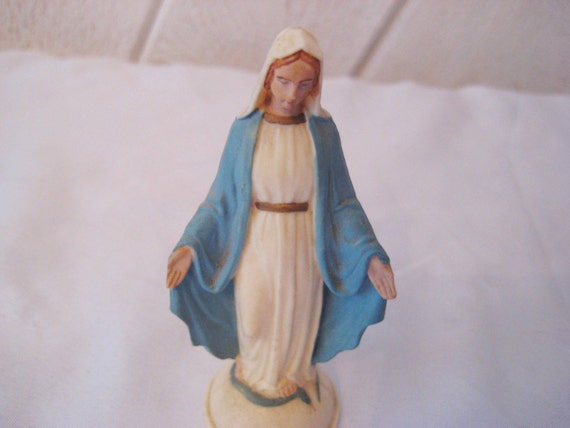 virgin mary plastic statue