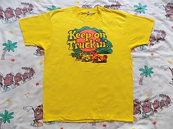 robert crumb keep on truckin t shirt