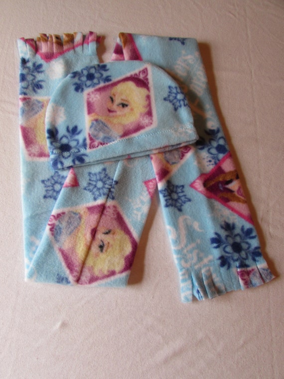 Frozen fleece scarf/Frozen fleece hat/Toddler hat/toddler scarf/fleece hat/fleece scarf/toddler frozen scarf/toddler frozen fleece scarf