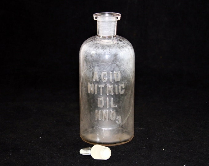 Storewide 25% Off SALE Antique Glass M.B.W Millville Company Dil Nitric Acid Pharmaceutical Chemical Bottle Featuring Original Embossed Word