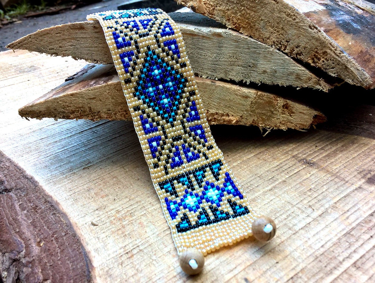 Cherokee Blue Old Patterns Native America Bead Bracelet Bead