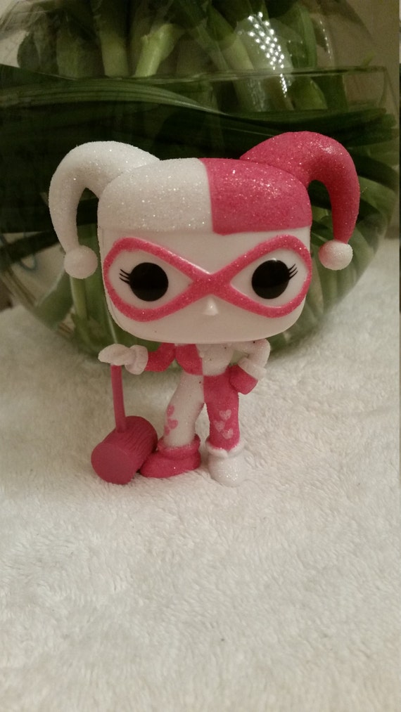 harley quinn funko pop pink