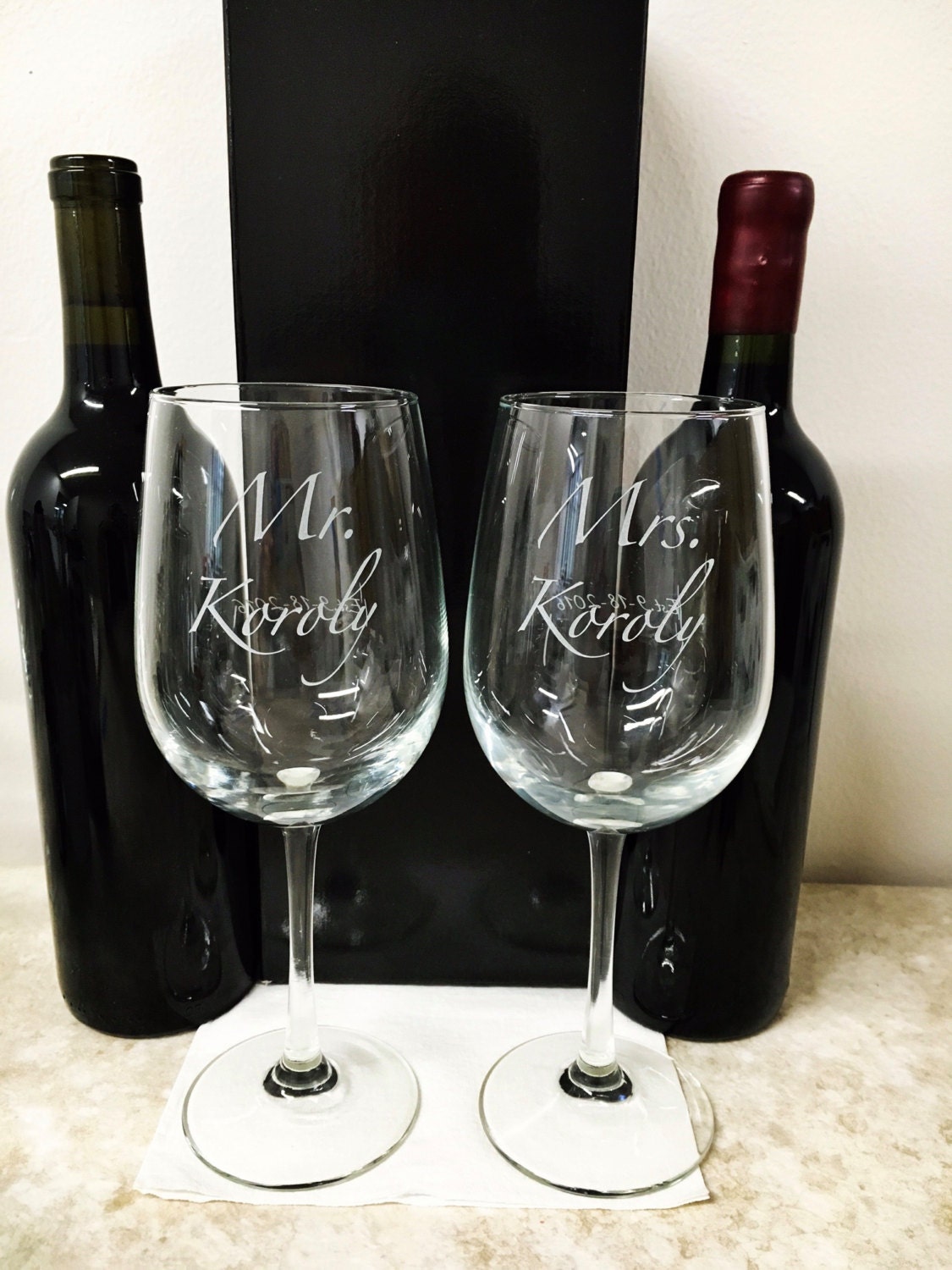 Personalized Mr. and Mrs. Wine Glass set