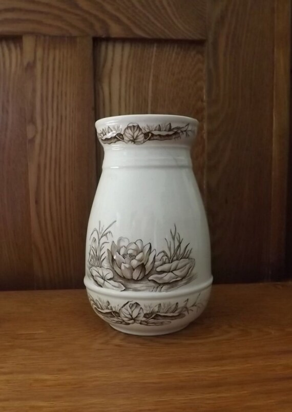 Antique Ironstone Toothbrush Holder T & R Boote Brown