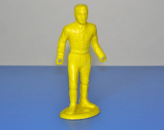 Vintage Plastic Yellow Army Man MPC Ring Hands