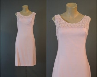 Vintage Pink Dress with Lace Neckline, 33 inch bust, small Vintage 1960s Shift dress