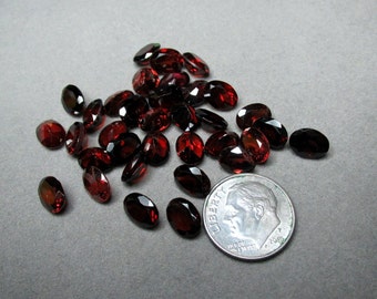 Natural Garnet Loose Gemstones Oval Cut 8x6mm 1.25 carat each