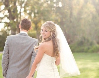 Wedding veil Fingertip length Wedding Bridal tulle Veil white, ivory, Wedding bridal Veil Fingertip length bridal cut veil Ready to ship